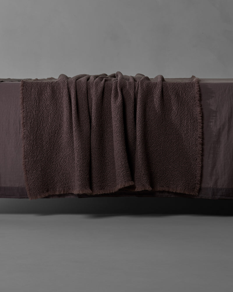 NID-PLAID_LUNA_01.jpg