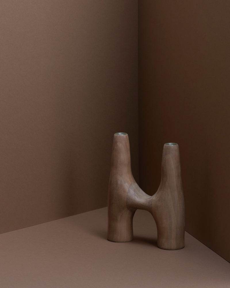 H Candlestick