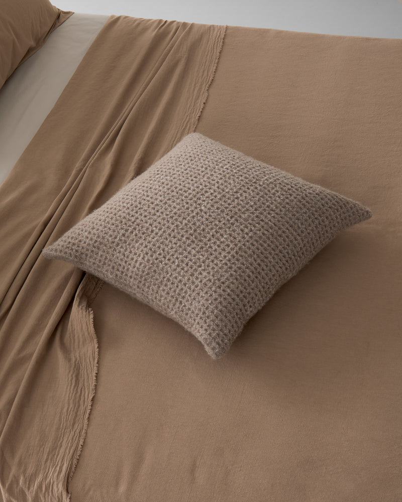 Pon Cushion